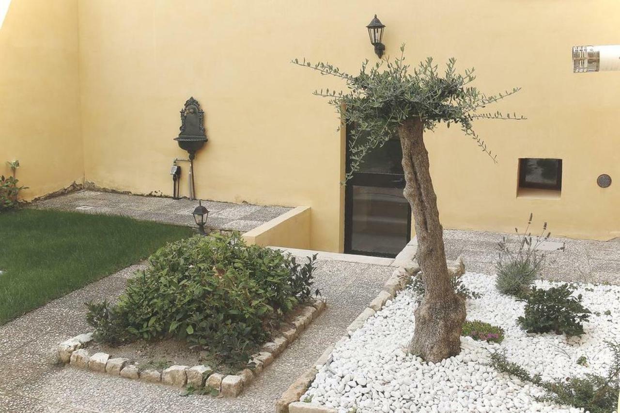 Le Dimore Di San Domenico Affittacamere L'Aquila Exterior photo